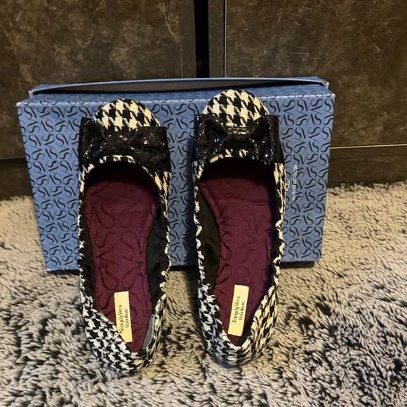 Simply Vera Vera Wang Shoes - Simply Vera Vera Wang Black & White Houndstooth Ballet Flats with Bow